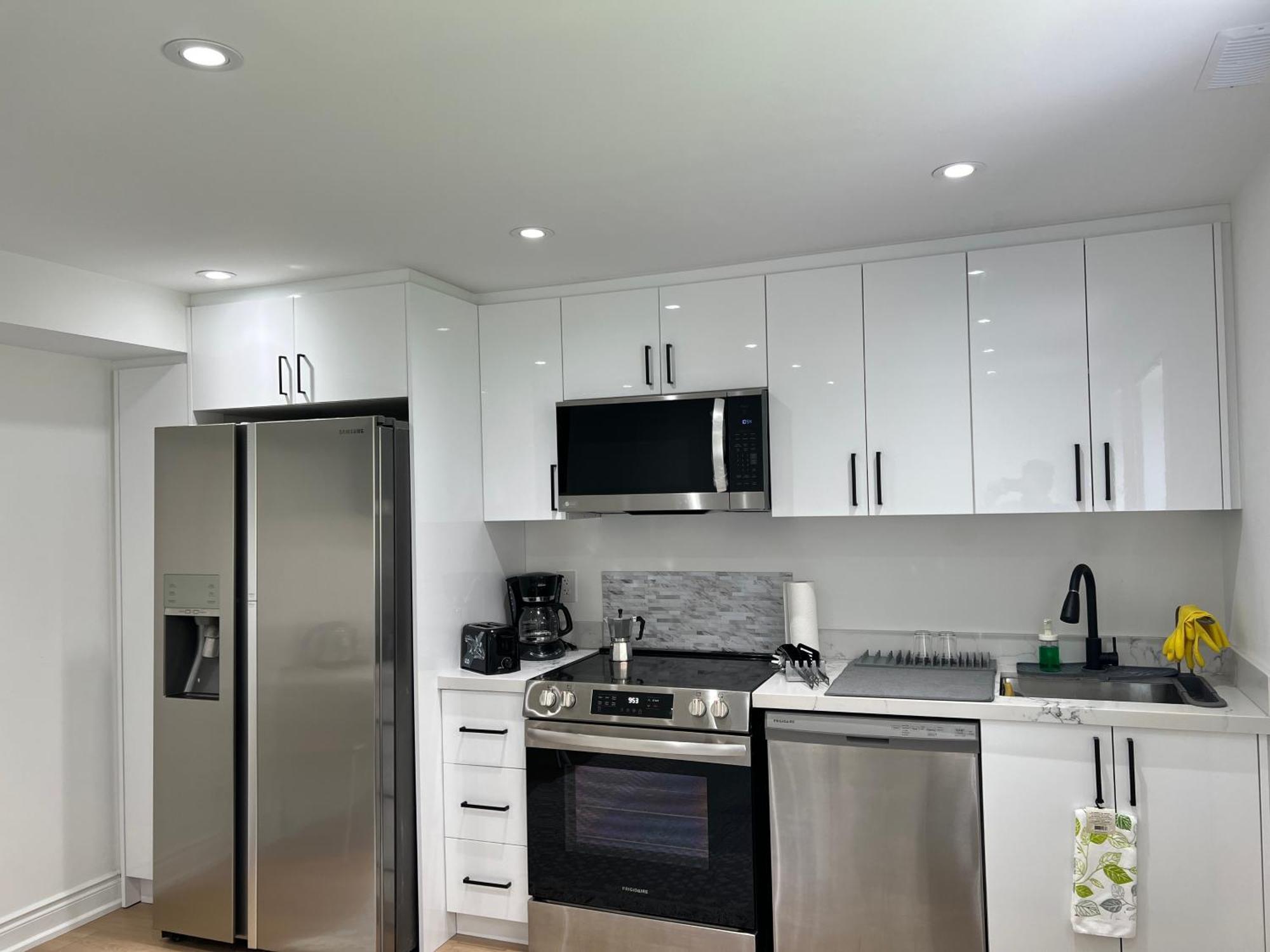 Cozy, Brand-New, 2Bdr,Walkout Apt, Free Parking Richmond Hill Exterior photo