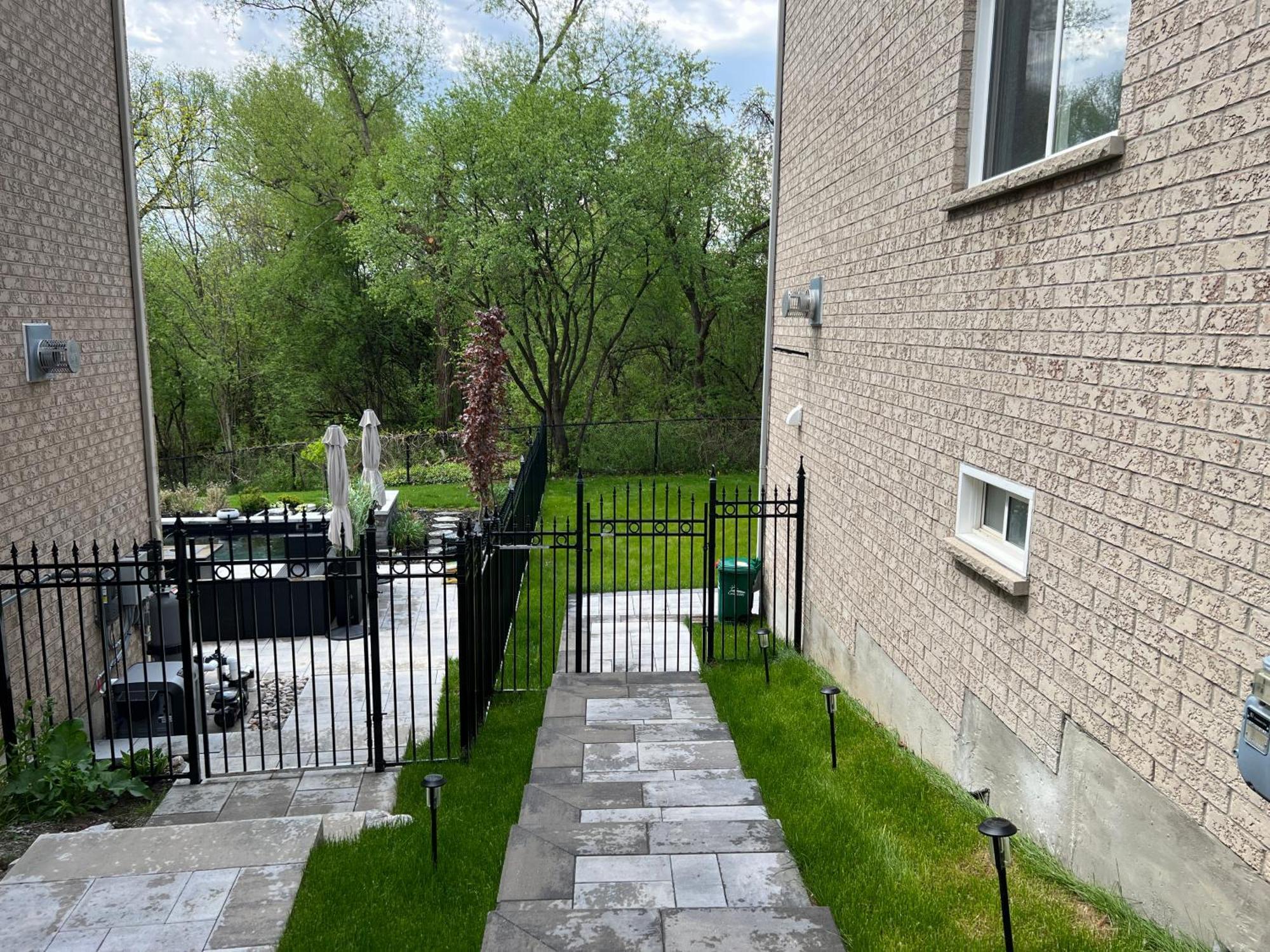 Cozy, Brand-New, 2Bdr,Walkout Apt, Free Parking Richmond Hill Exterior photo